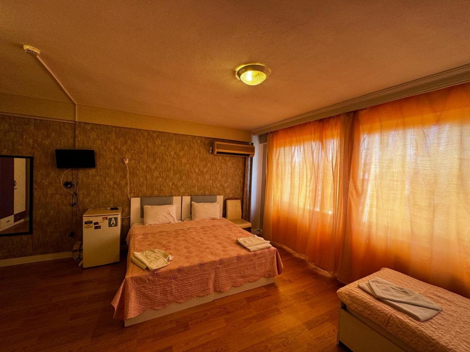 Esen Otel Antalya Bagian luar foto
