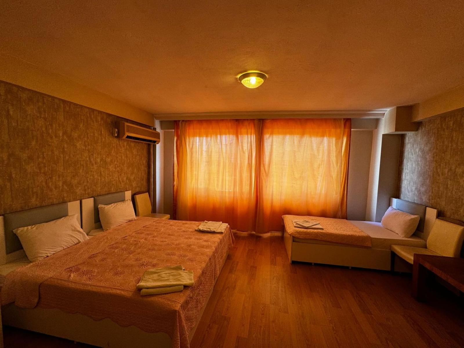 Esen Otel Antalya Bagian luar foto